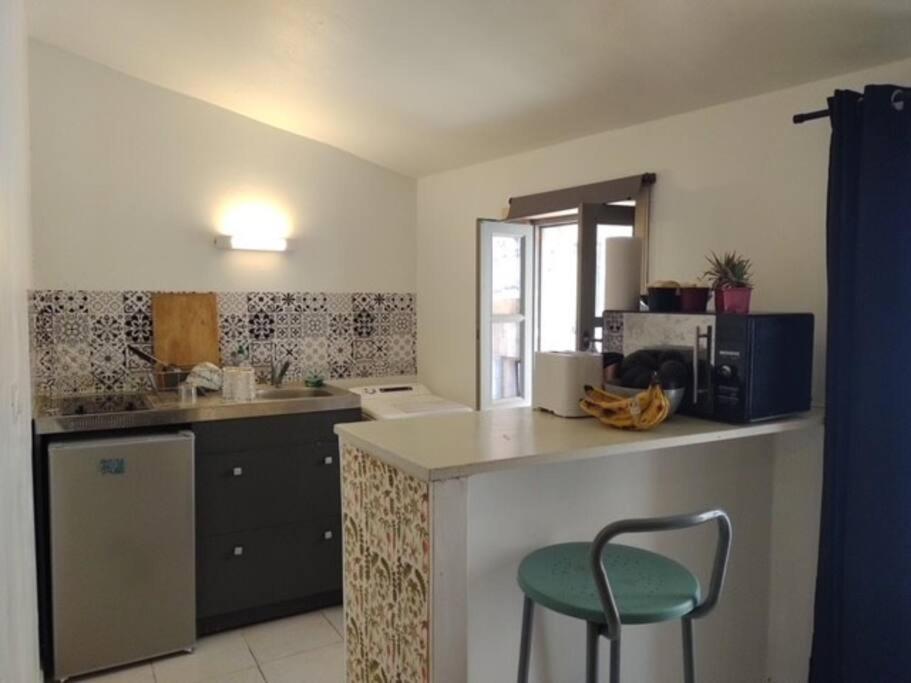 Le Studio De L'Artiste. Αρλ Εξωτερικό φωτογραφία